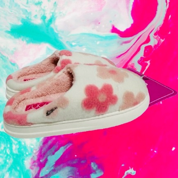 Sugar, Women's, Chills Cozy Slippers, in a White/Blush Shearling Upper Size 10M - Picture 5 of 8